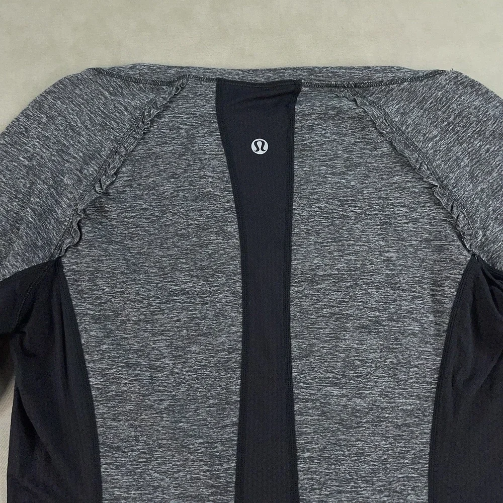 Lululemon Gray Black Full Tilt Long Sleeve Pullover Ruffle Trim T-shirt Sz 6